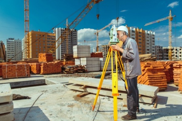 Роль геодезистов при строительстве объектов. Контроль строителей.